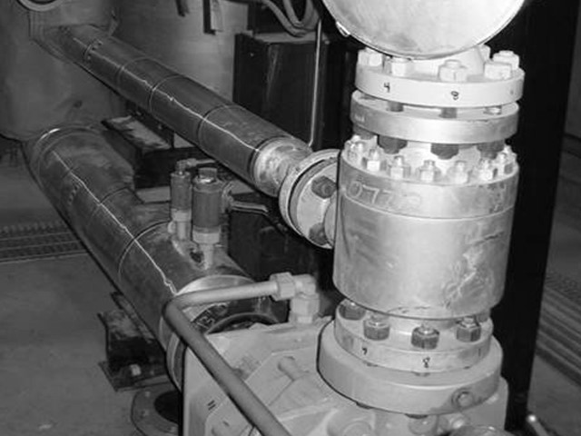 Minimum flow valves